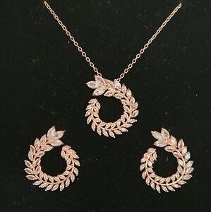 Rose Gold And Crystal Leaf Design Necklace And Earring Set